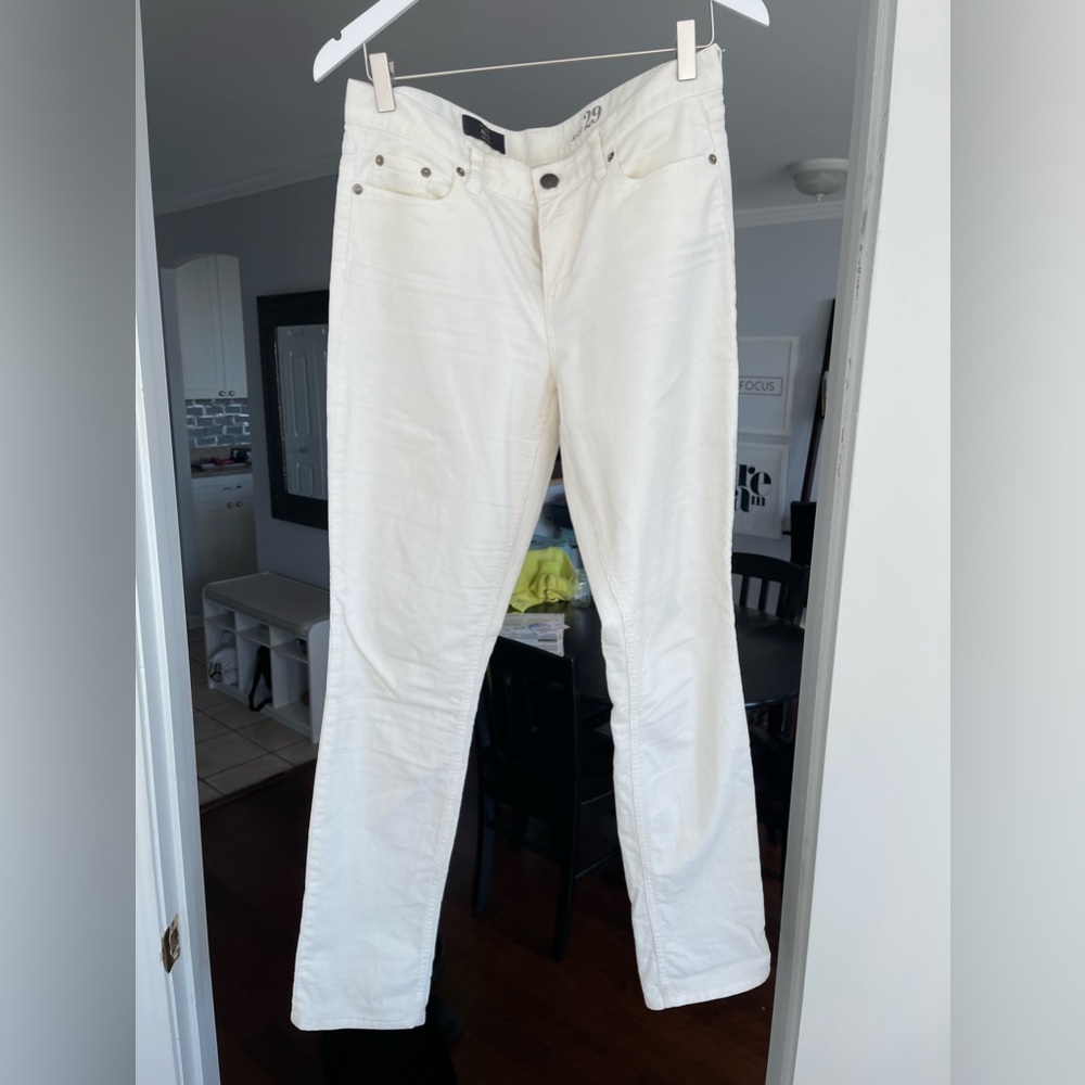 J. Crew white, skinny leg, corduroy pants size 29